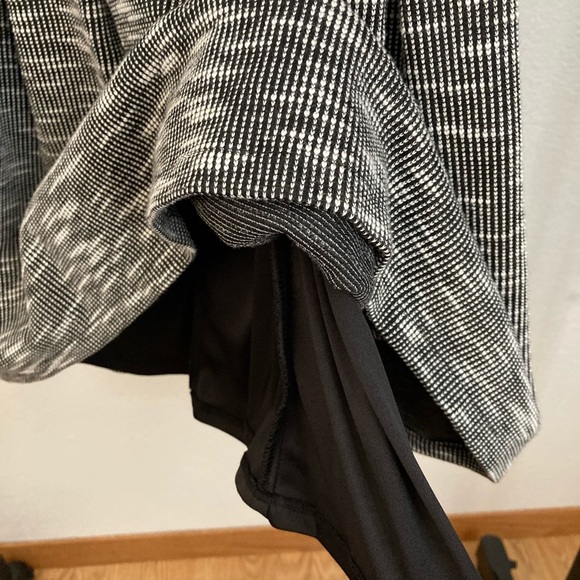 GUESS Black With Stripe Sleeveless Skater Dress Size 8 - Picture 6 of 7